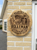 Wij Bellen Geen Politie — ROLLEMAN® | Teak Wandschijf | Lasergravure | Est. 2020