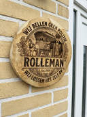 Wij Bellen Geen Politie — ROLLEMAN® | Teak Wandschijf | Lasergravure | Est. 2020