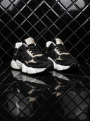 Vienna – Zwarte Strass Sneaker met Chunky Zool