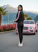 Queenie Tweedelig Trainingspak voor Dames - Zwart met Roze Strepen