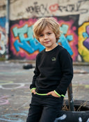 Sweater Tjabo - Kids, zwart met neon gele accenten