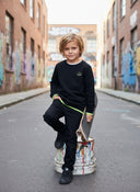 Sweater Tjabo - Kids, zwart met neon gele accenten